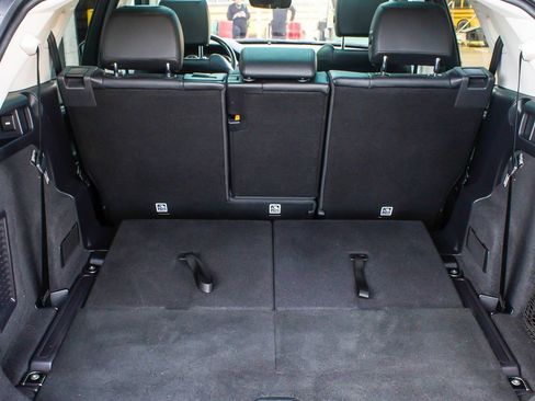 Used 2021 Land Rover Discovery Sport S image 46