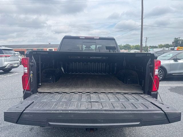 Used 2022 Chevrolet Silverado 1500 LTZ w/ LTZ Convenience Package II AWD/4WD image 5