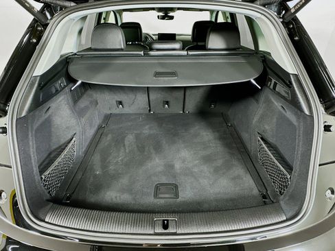 Used 2023 Audi Q5 2.0T Premium w/ Convenience Package image 22