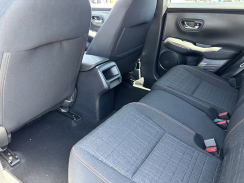 Used 2024 Honda HR-V Sport image 15