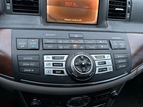 Used 2009 INFINITI M35 w/ Technology Pkg image 24