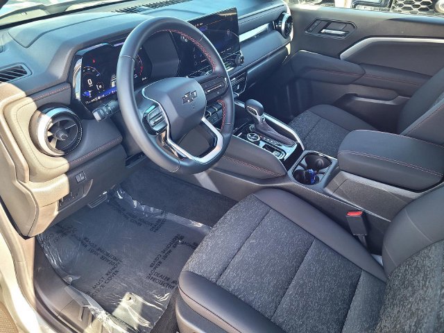 Used 2026 Chevrolet Colorado Z71 AWD/4WD image 10