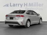 Used 2022 Toyota Corolla LE image 2