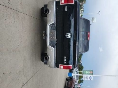 Used 2015 RAM 1500 Laramie w/ Convenience Group AWD/4WD image 6