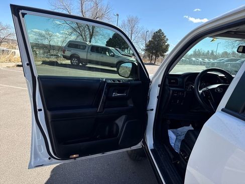 Used 2020 Toyota 4Runner TRD Off-Road Premium w/ Moonroof Package image 9