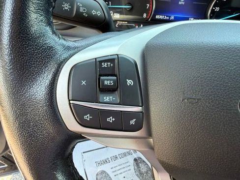 Used 2021 Ford Explorer XLT AWD/4WD image 29