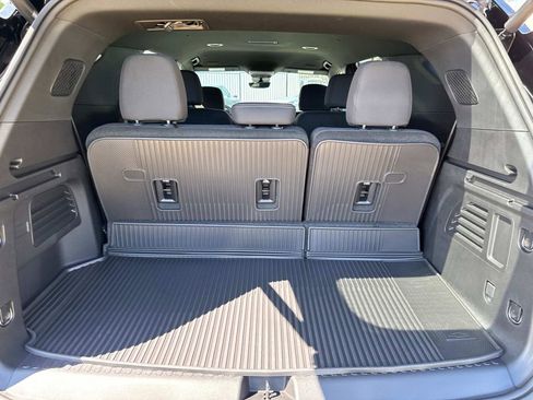 New 2026 Chevrolet Traverse LT w/ Driver Confidence Package image 7