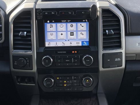 Used 2019 Ford F250 Lariat w/ Lariat Value Package image 16