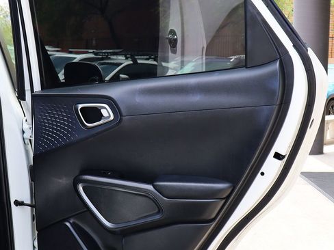 Used 2020 Kia Soul EX FWD image 26