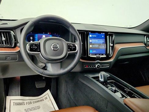 Used 2023 Volvo XC60 B5 Plus w/ Climate Package image 13