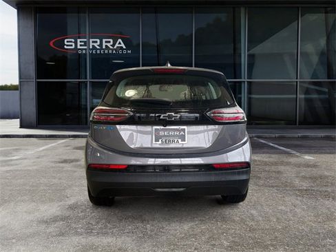 Used 2023 Chevrolet Bolt LT image 3