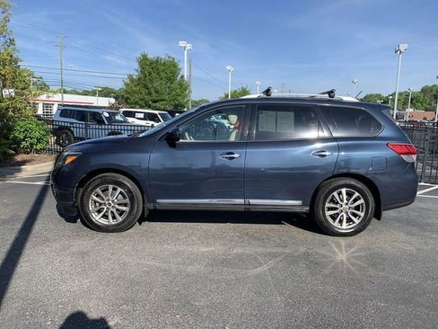 Used 2015 Nissan Pathfinder SL w/ SL Tech Package image 5