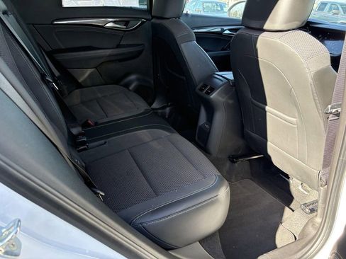 Used 2022 Buick Envision Preferred FWD image 12