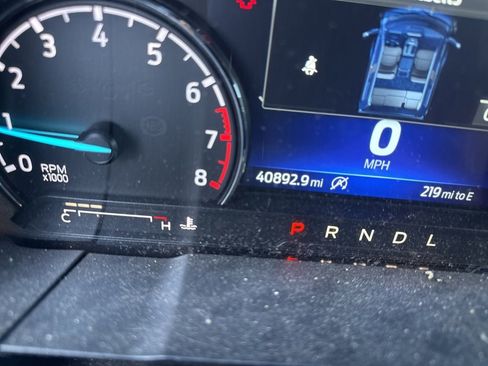 Used 2023 Ford Maverick Lariat w/ Lariat Luxury Package image 12