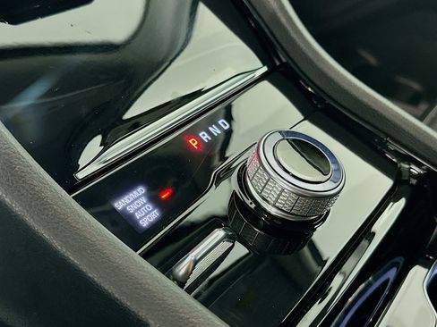 Used 2023 Jeep Grand Cherokee L Limited w/ Luxury Tech Group II image 25