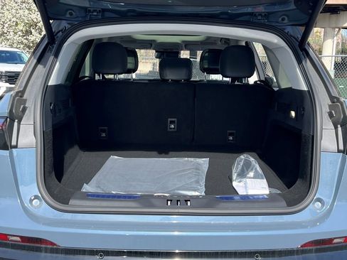 New 2026 Lincoln Nautilus Reserve AWD/4WD image 11