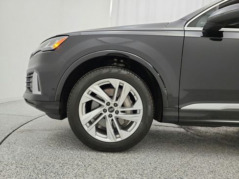 Used 2023 Audi Q7 2.0T Premium w/ Convenience Package AWD/4WD image 17