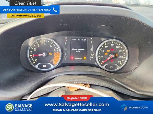 Used 2015 Jeep Renegade Latitude FWD image 12