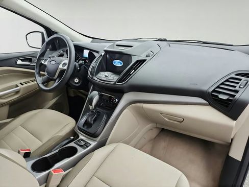 Used 2016 Ford Escape SE w/ Equipment Group 201A FWD image 26