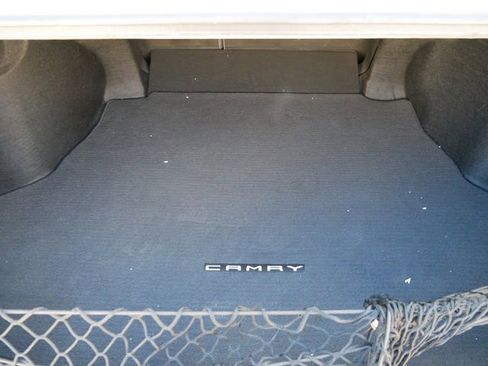 Used 2018 Toyota Camry SE w/ Protection Package (Q2) image 10