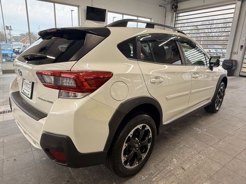 Used 2021 Subaru Crosstrek 2.0i Premium image 7