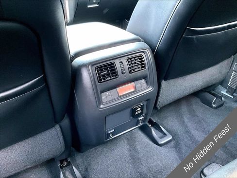 Used 2016 Nissan Pathfinder SL w/ SL Premium Package AWD/4WD image 30