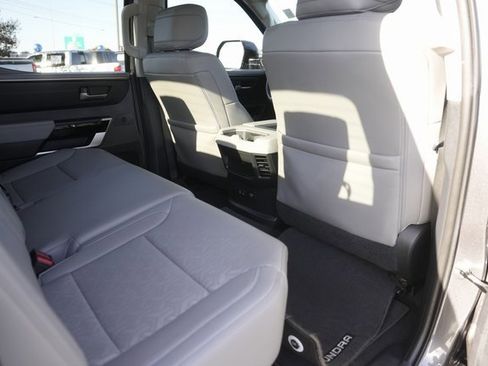 Used 2022 Toyota Tundra Limited image 15