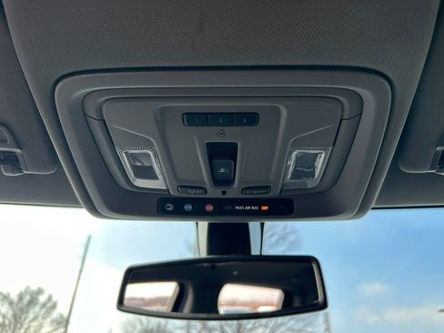 Used 2021 GMC Sierra 1500 SLT w/ SLT Premium Package image 37