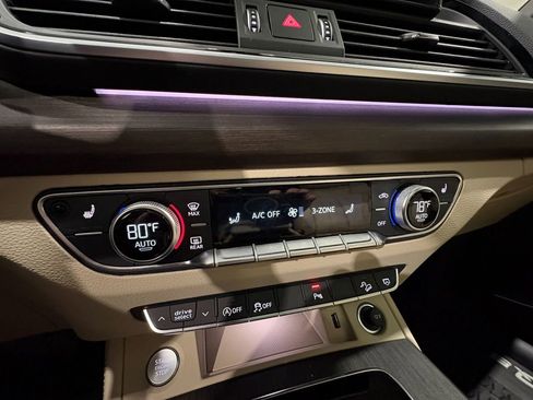 Used 2025 Audi Q5 2.0T Premium Plus w/ Premium Plus Package image 25