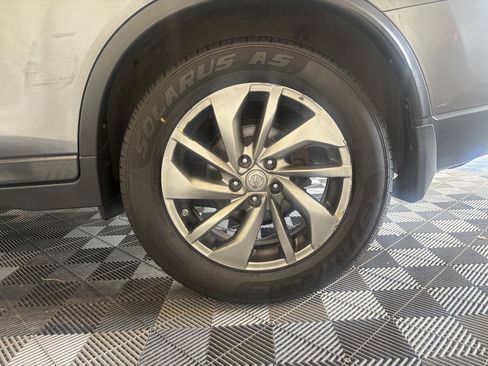Used 2015 Nissan Rogue SL FWD image 27