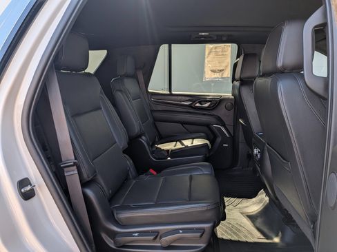 Used 2022 GMC Yukon Denali AWD/4WD image 8