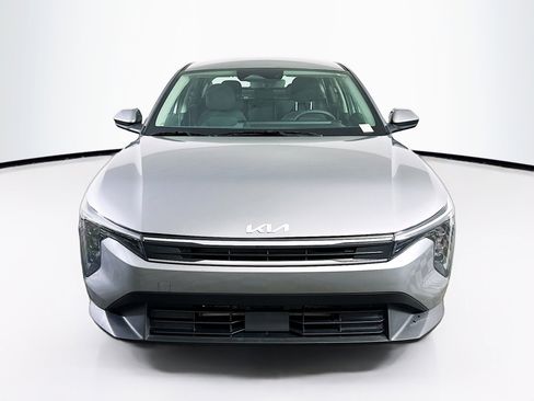 Used 2025 Kia K4 LXS image 2