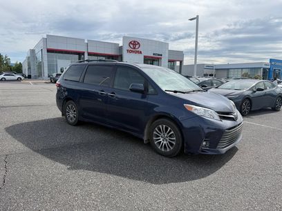Used 2018 Toyota Sienna XLE Premium