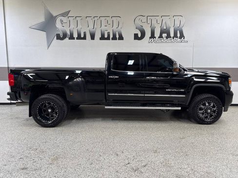Used 2018 GMC Sierra 3500 Denali w/ Duramax Plus Package image 47