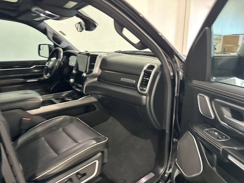 Used 2020 RAM 1500 Laramie AWD/4WD image 21