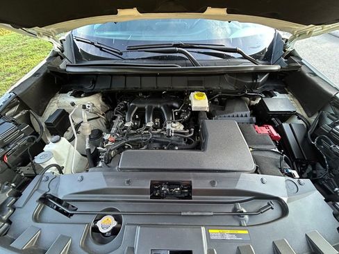 Used 2023 Nissan Pathfinder Rock Creek AWD/4WD image 11