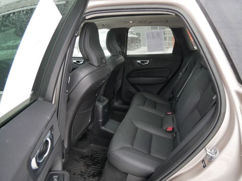 Certified 2023 Volvo XC60 T8 Plus w/ Protection Package Premier image 10