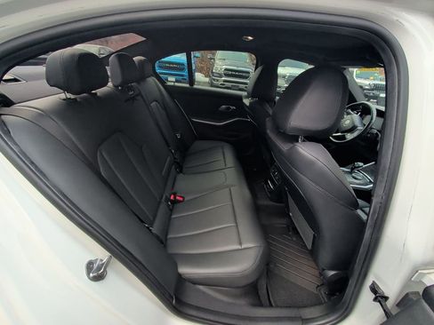 Used 2020 BMW 330i xDrive Sedan w/ Convenience Package image 14
