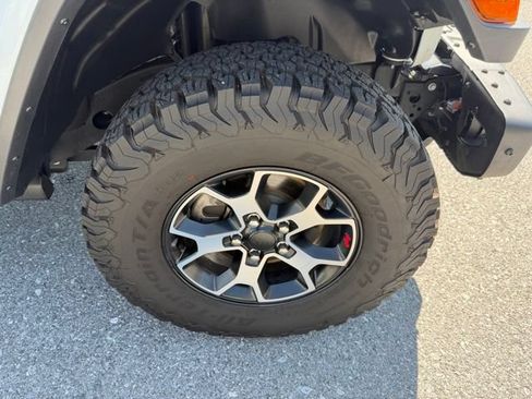 Used 2021 Jeep Wrangler Unlimited Rubicon AWD/4WD image 9
