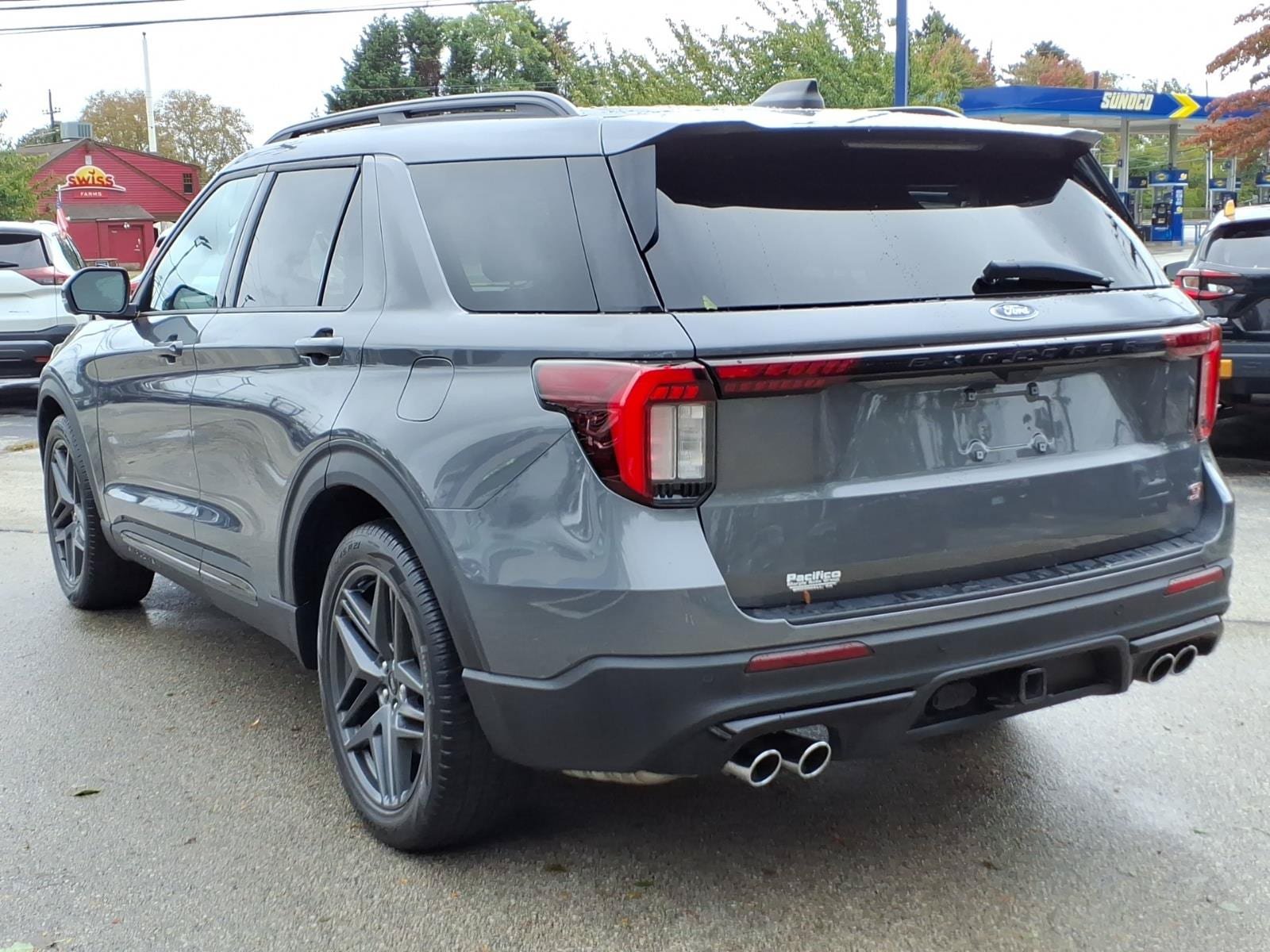 Certified 2025 Ford Explorer ST AWD/4WD image 6