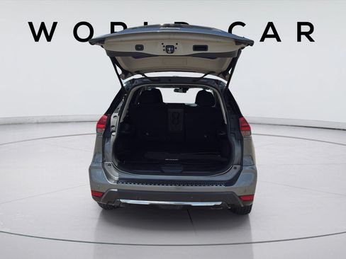 Used 2019 Nissan Rogue SV AWD/4WD image 18