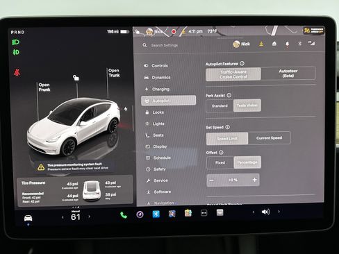 Used 2022 Tesla Model Y Long Range image 13