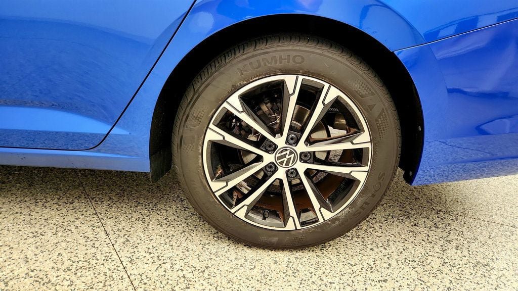Used 2022 Volkswagen Jetta Sport FWD image 9