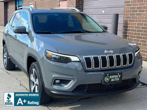 Used 2021 Jeep Cherokee Limited image 1