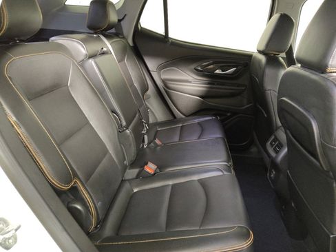 Used 2022 GMC Terrain AT4 w/ Infotainment Package II image 19