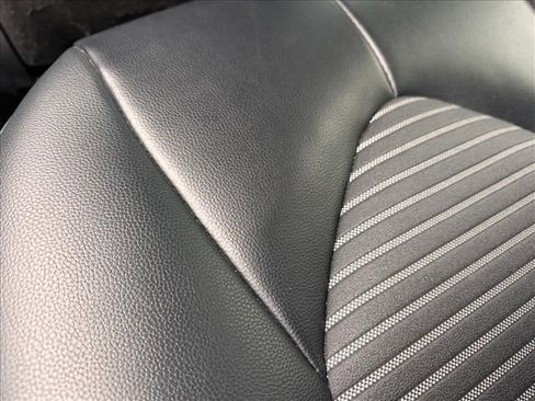 Used 2022 Toyota Highlander XSE image 18