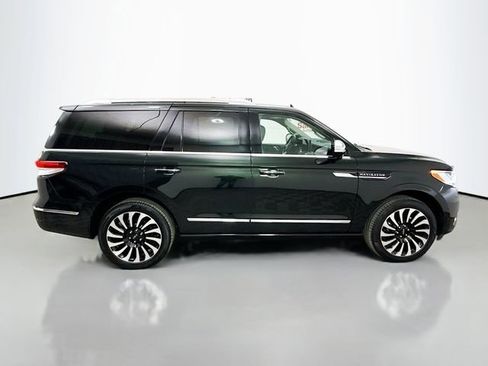 Used 2024 Lincoln Navigator Black Label image 8