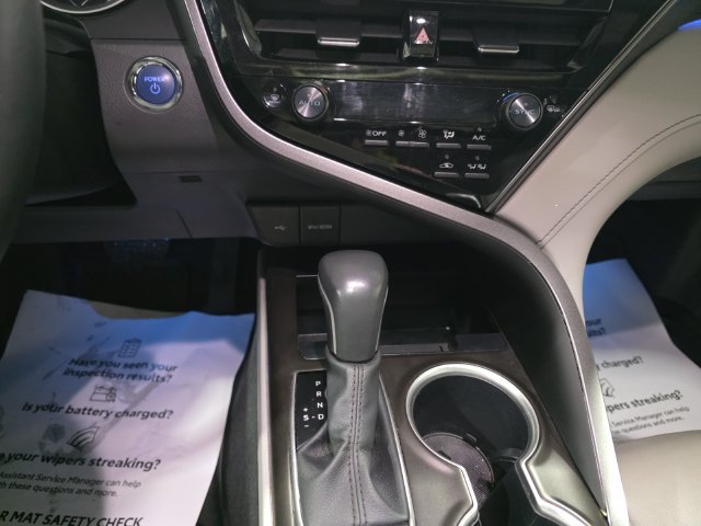 Used 2024 Toyota Camry XLE w/ Navigation Package FWD image 11