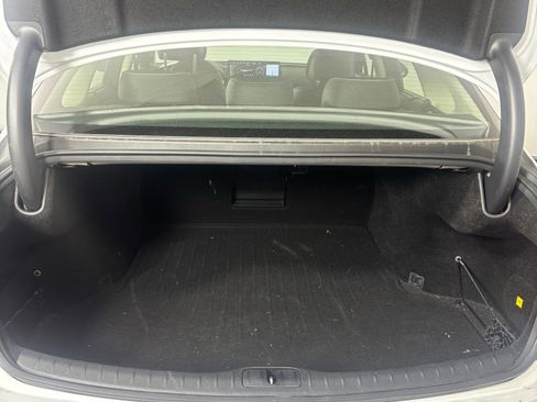 Used 2021 Genesis G80 2.5T w/ Prestige Package image 3