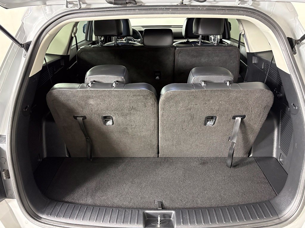 Used 2025 Kia Sorento S w/ Panoramic Sunroof Package FWD image 42